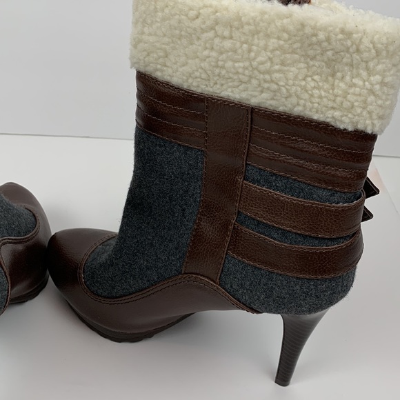 Elle ankle heeled boots - Picture 8 of 12